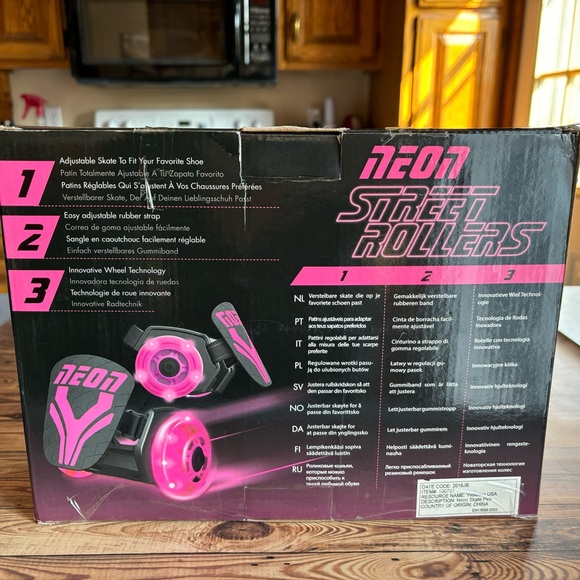 Neon Street Rollers Hot Pink (adjustable youth size) - Picture 4 of 5